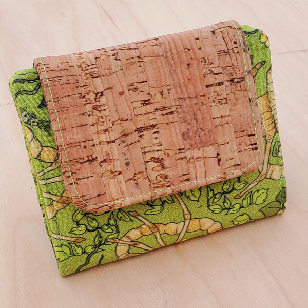 Free Hugs! Alien Mini Wallet