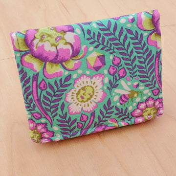 Audrey Flower Head Mini Wallet
