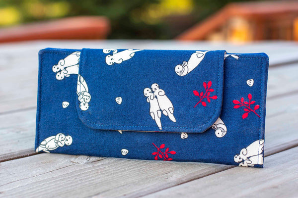 Otterly adorable wallet